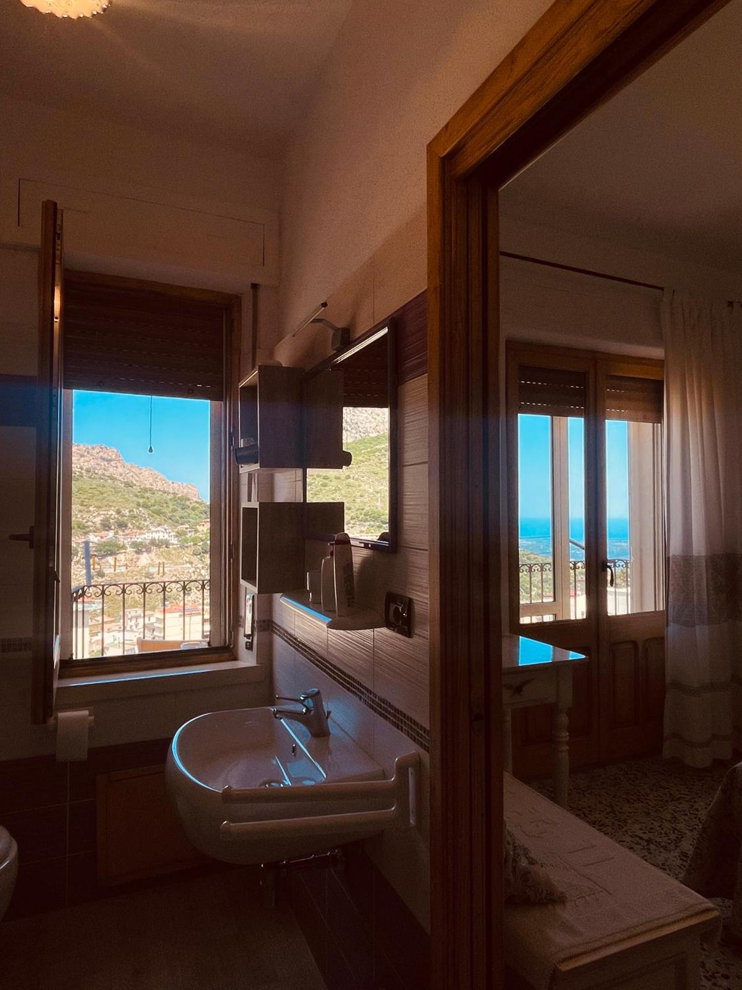B&B Aria Ona Villagrande Strisaili Exterior foto