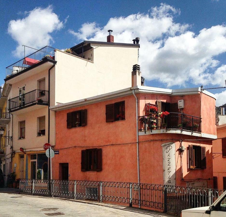 B&B Aria Ona Villagrande Strisaili Exterior foto